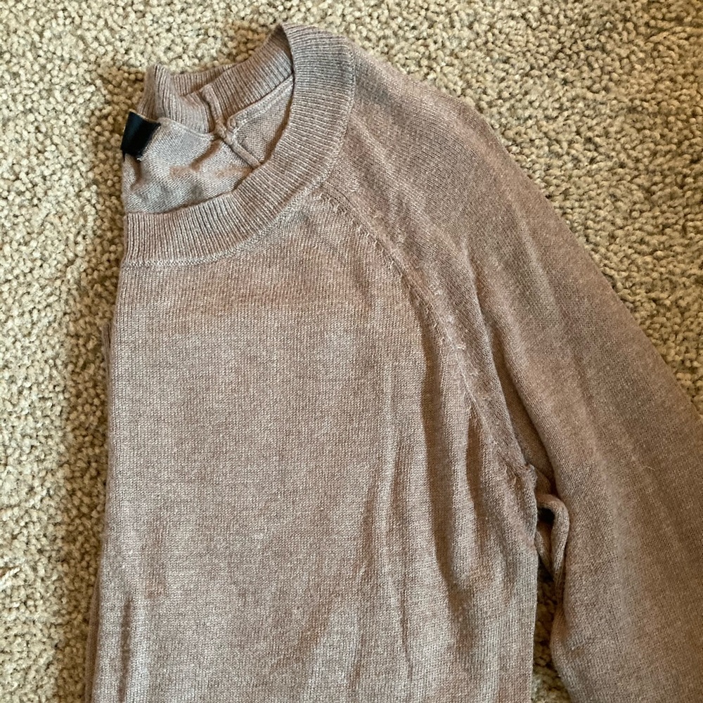 Super cute brown sweater
